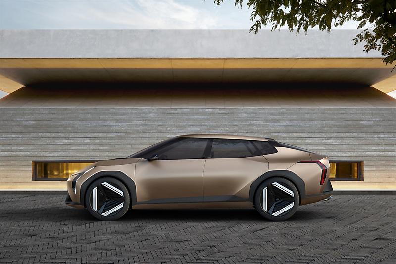 기아 EV4 콘셉트 측면부