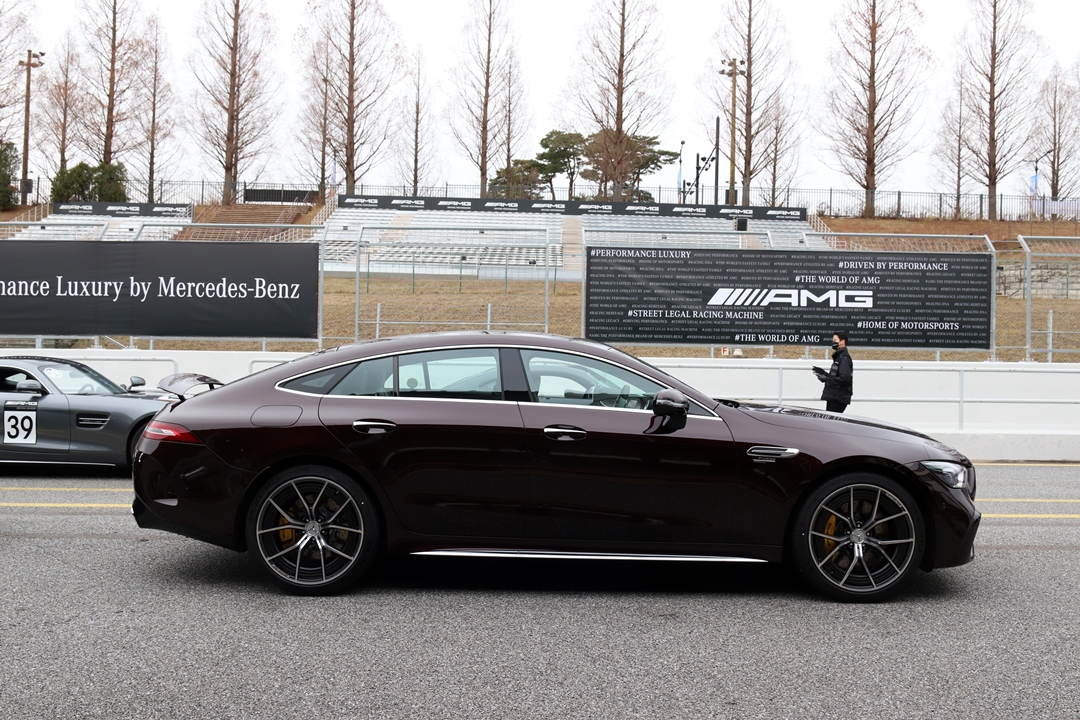 “달려봤습니다” AMG 스피드웨이, ‘AMG GT 43’, ‘AMG CLS 53’