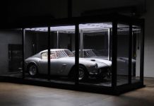 자동차 장식장이 있다면 어떨까? 자동차 장식장