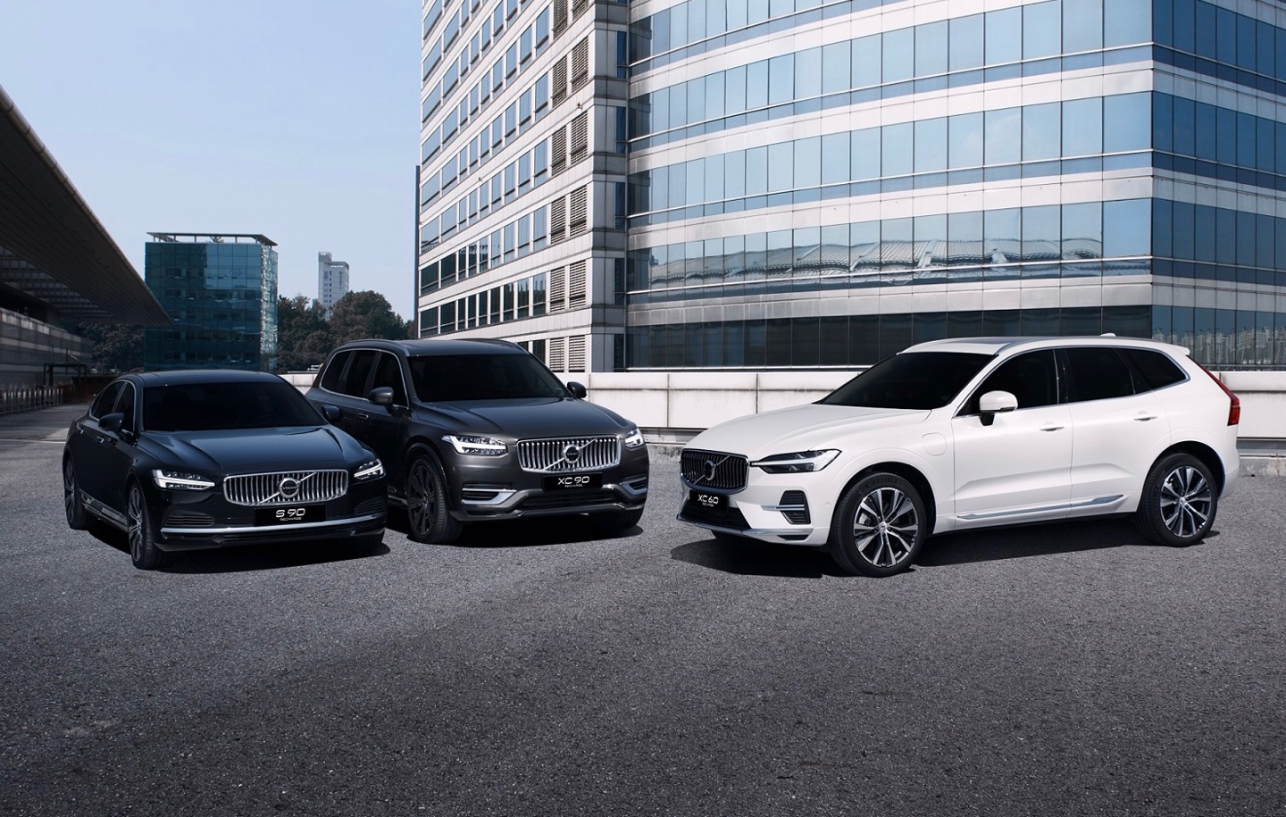 롱레인지 배터리 탑재! 462ps 볼보 XC90·S90·XC60 리차지 PHEV 출시