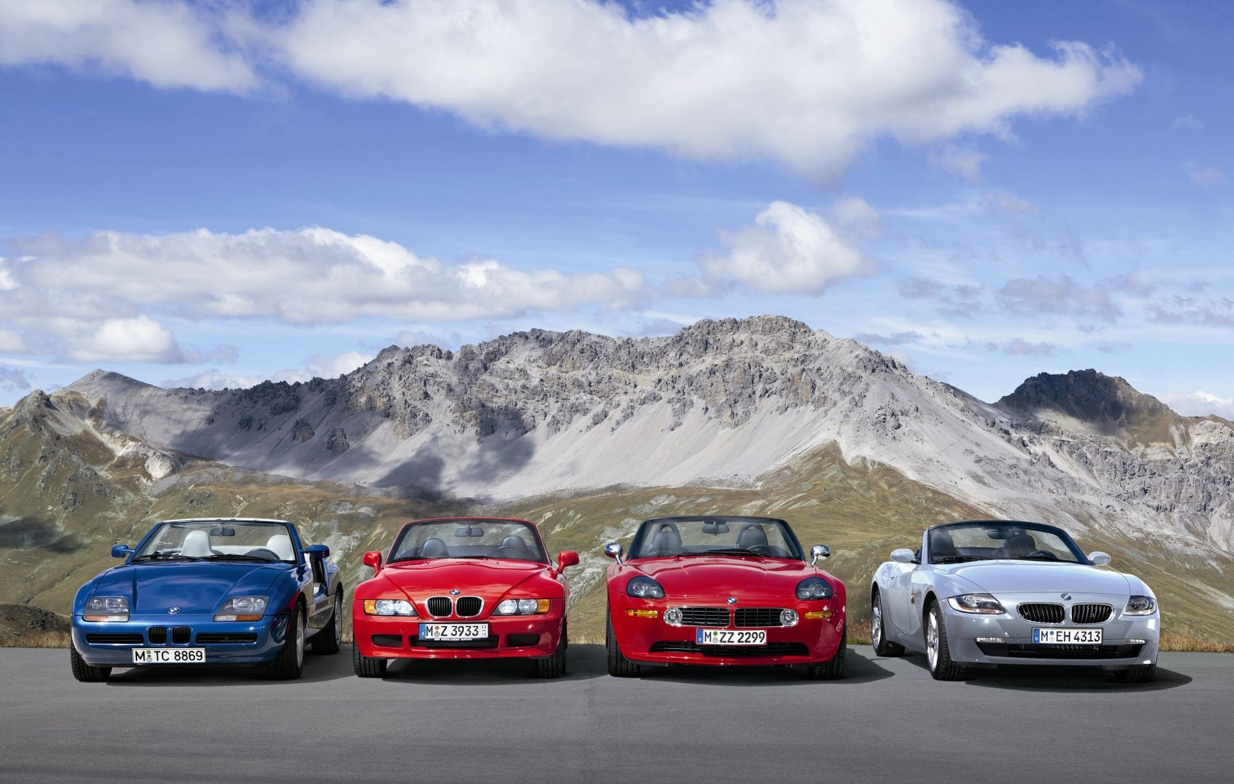 BMW Z4, 84년 로드스터의 역사를 잇다