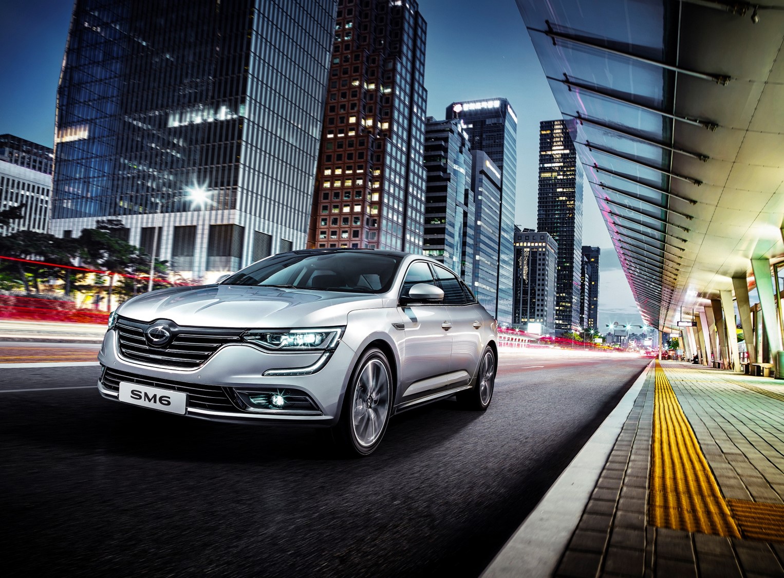 새로운 파워트레인 탑재한,
SM6 프라임 출시