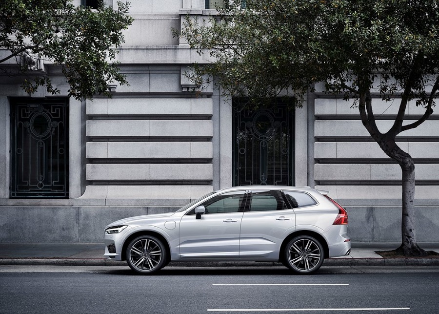 볼보 XC60, 디젤 엔진 D5·하이브리드 T8 국내 라인업 추가