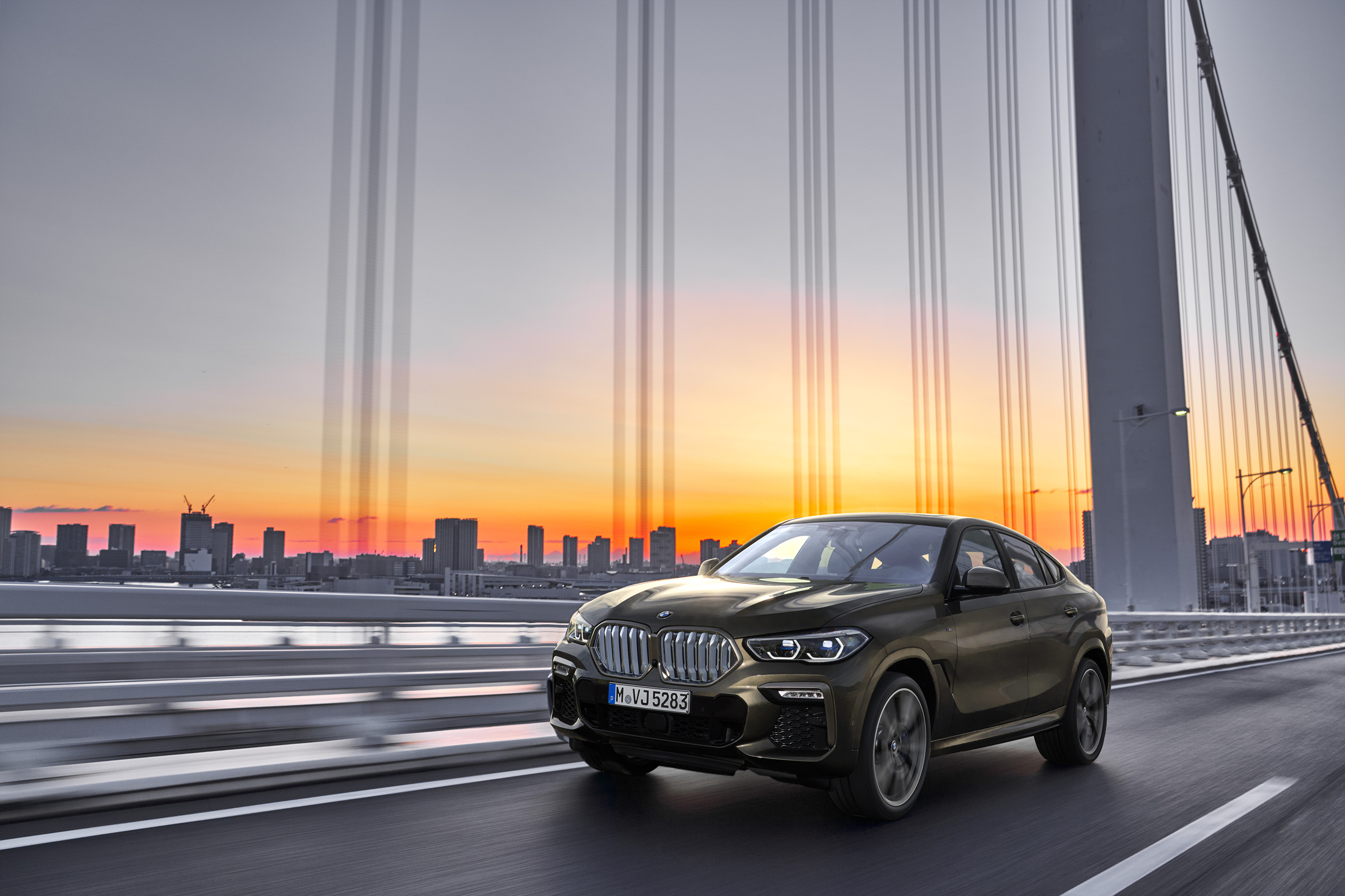 더욱 역동적인 성능과 디자인으로 돌아온
3세대 BMW X6 출시, 1억 550만원부터