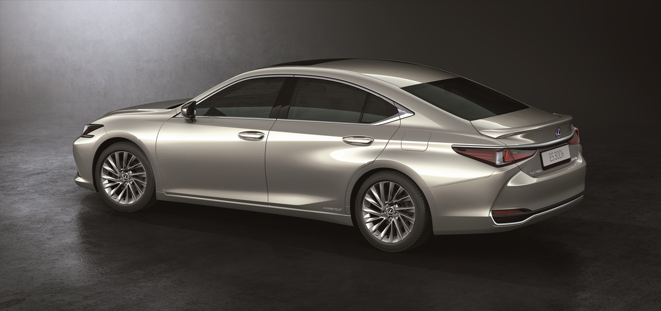 토요타·렉서스의 하이브리드 총공세,
신형 ES300h와 아발론 하이브리드 공개