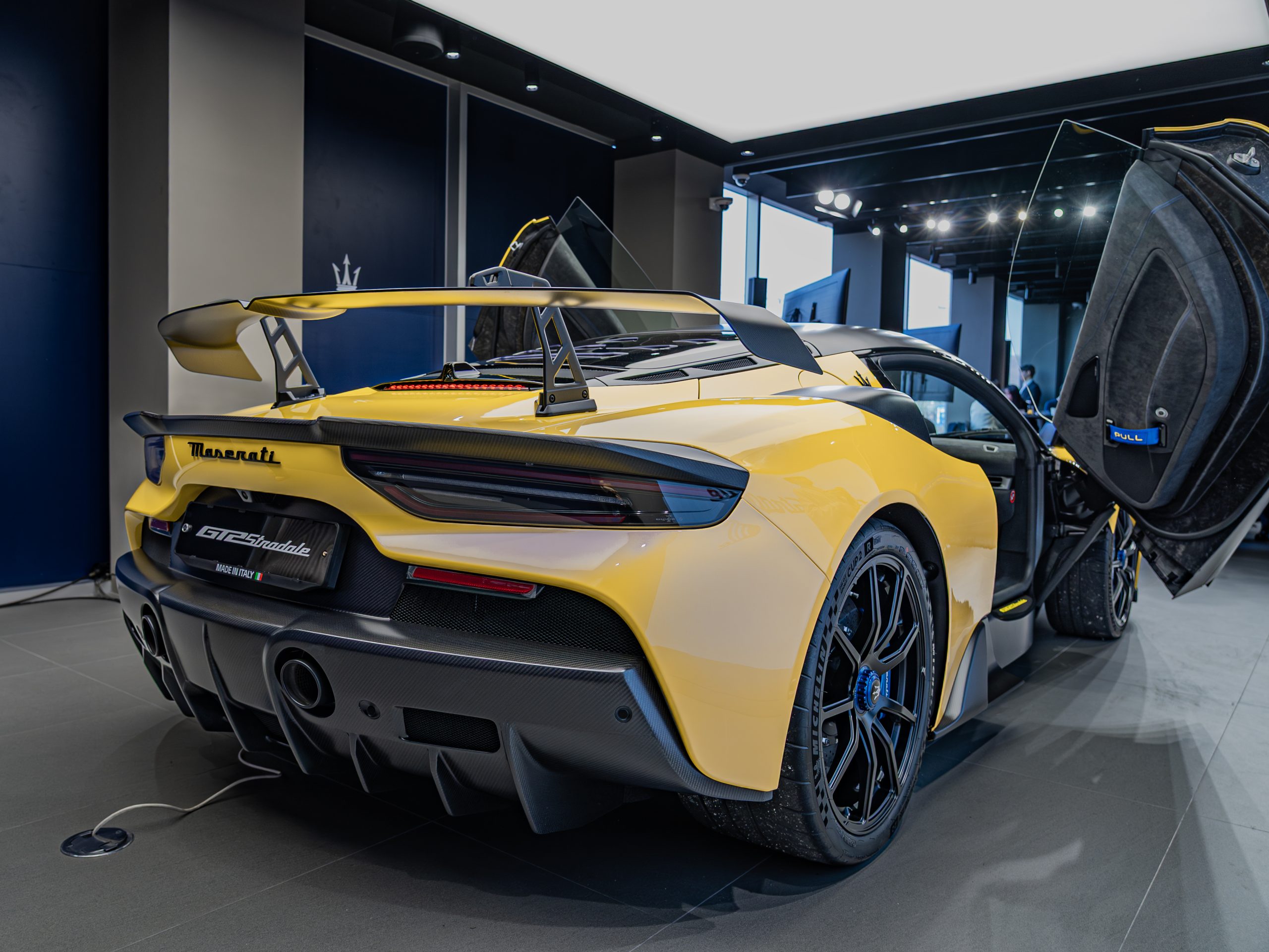 마세라티 GT2 스트라달레 후면부